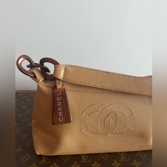 Vintage Chanel Caviar CC Wood Chain Hobo Beige - Picture 3 of 10